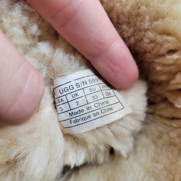 Ugh Bailey button chestnut boots kids 3 - Picture 6 of 6